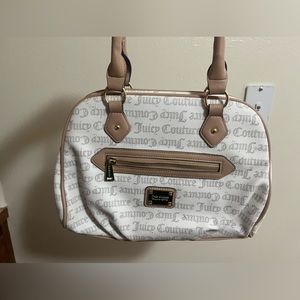 Juicy Couture Purse! 🤍